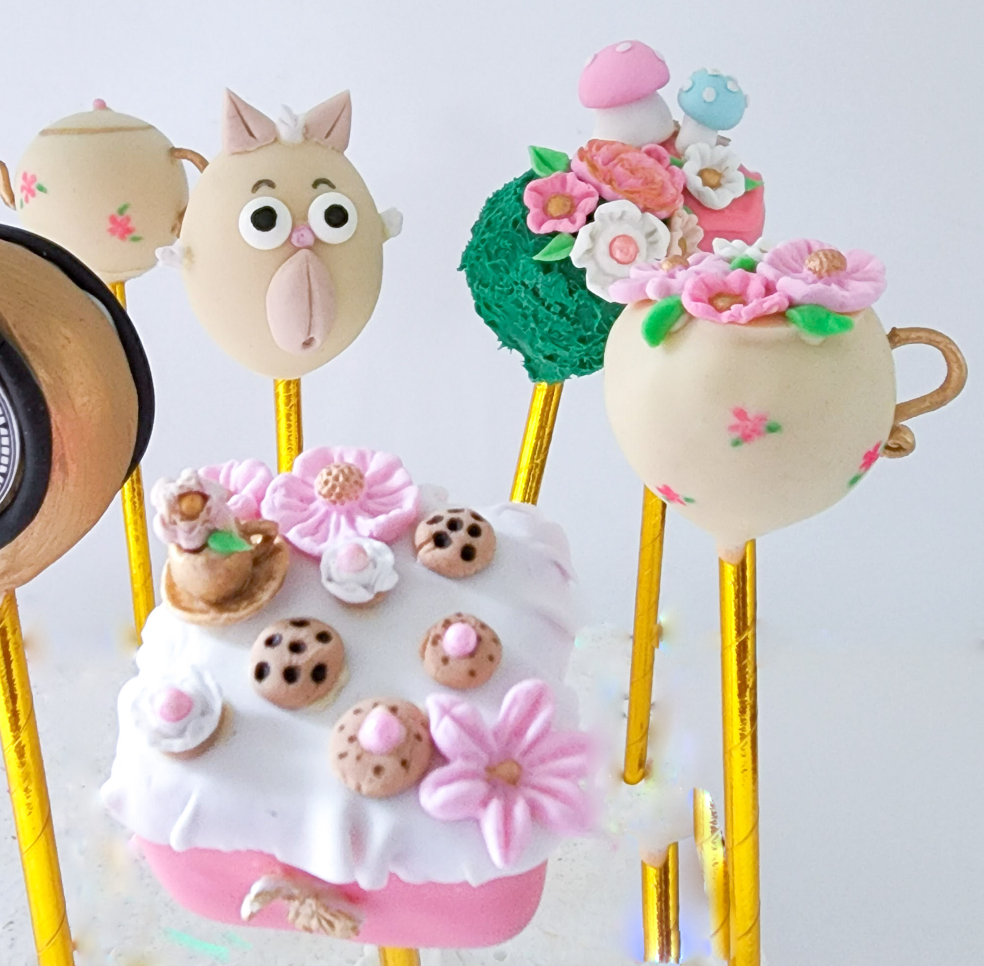 Alice in Wonderland Cake Pops