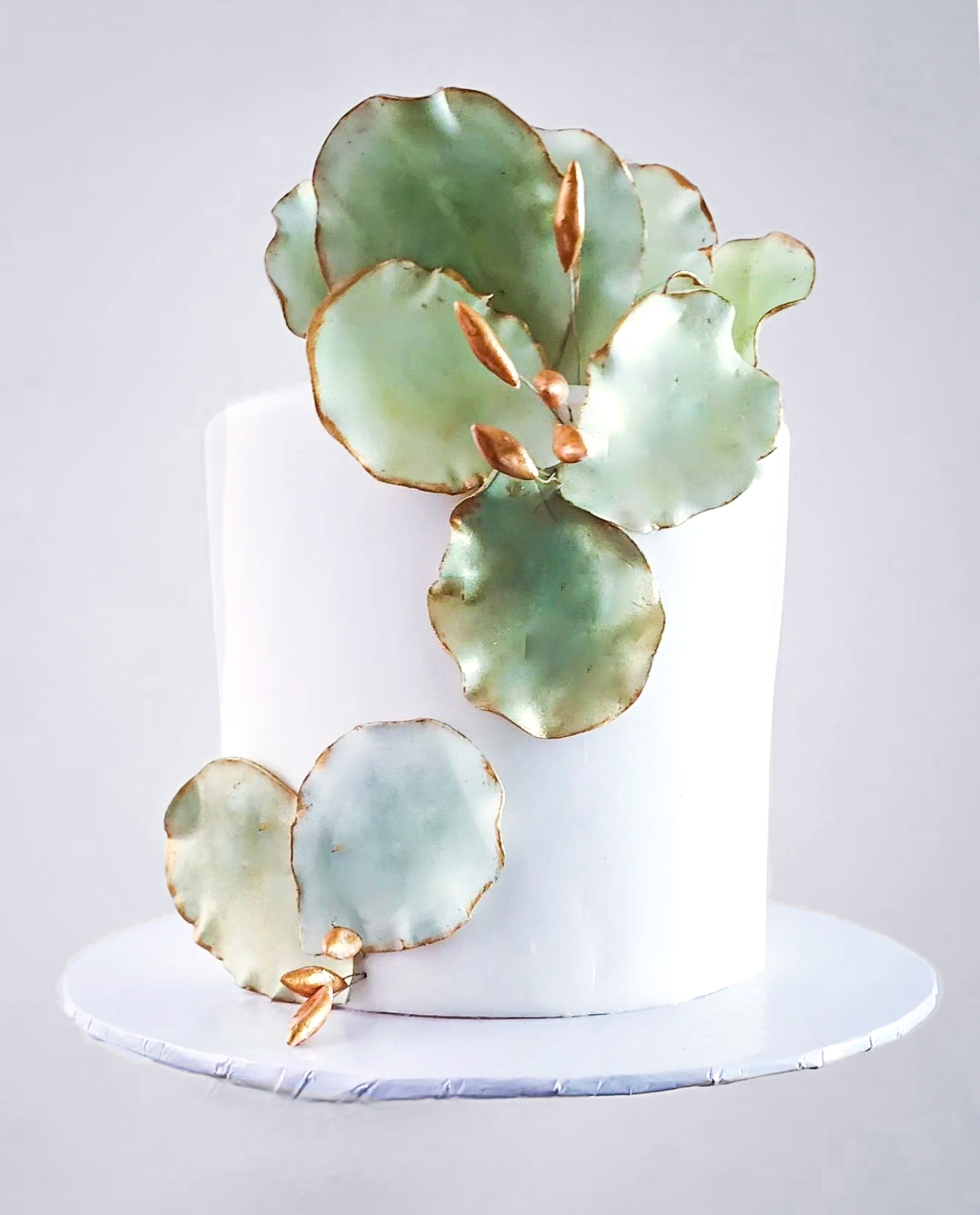 Green Gold Petals Cake
