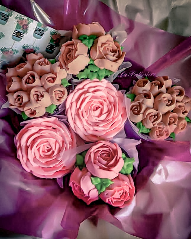 Peach Pink Floral Cupcakes Bouquet