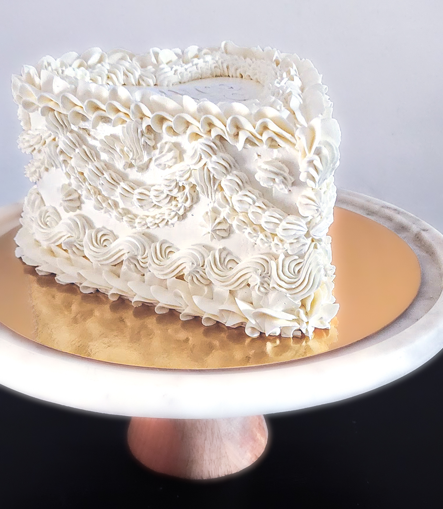 White Lambeth Cake